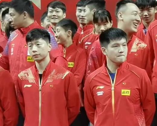 目前迷你创想旗下的系列IP已经覆盖了长短视频、漫画、图书杂志、广播剧等内容，涉及了潮玩盲盒、文具玩具等衍生品周边